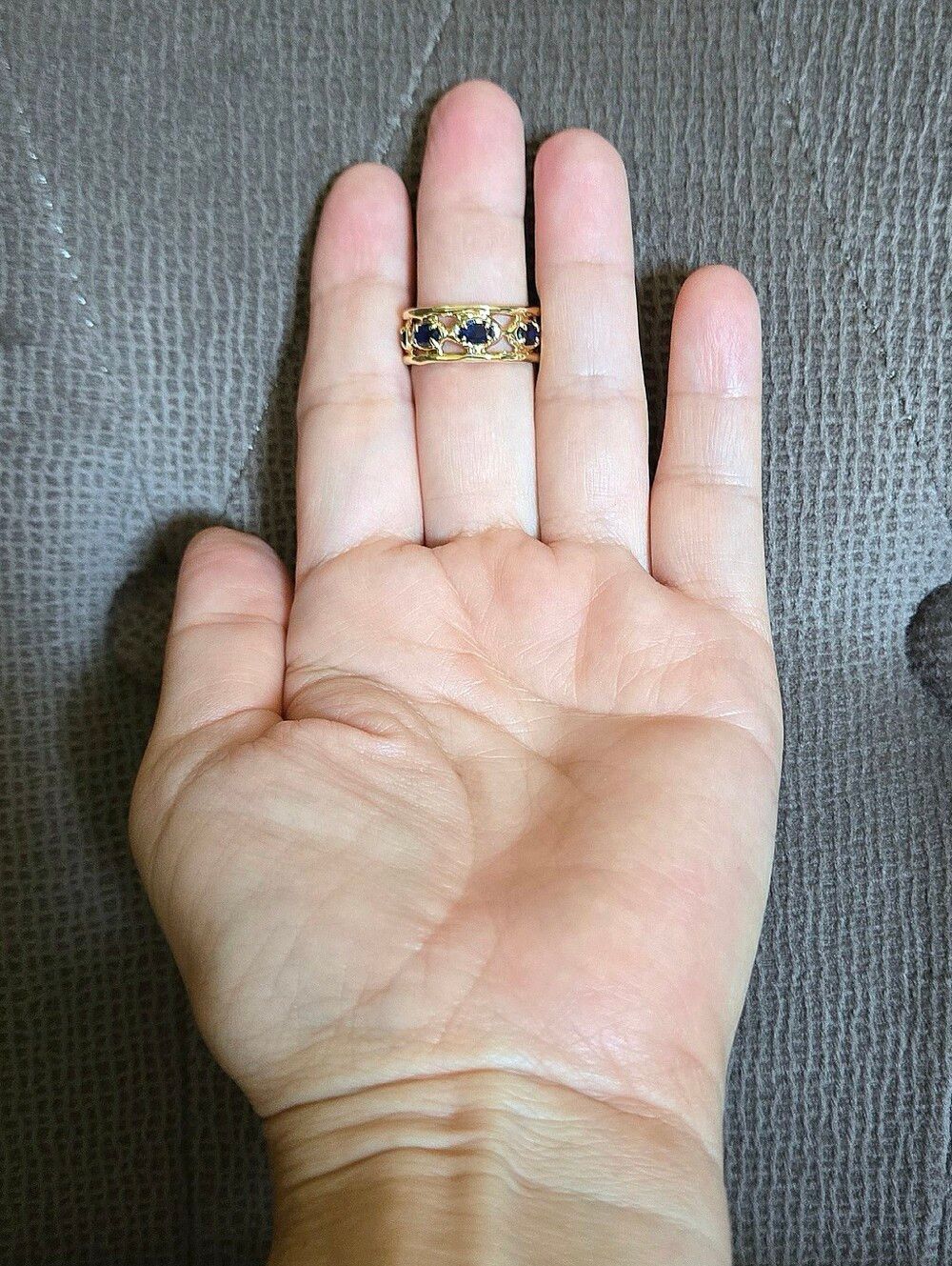 Zeyzey Gold💛 Double✌️ Band with Blue💙 Crystals💎 Ring💍 - NWT - Picture 4 of 16
